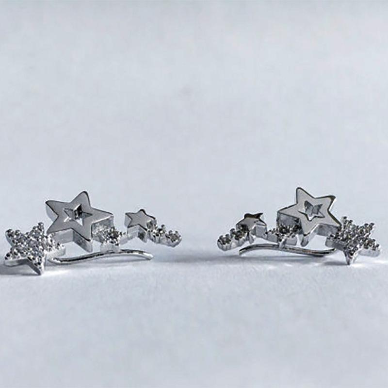 

1 Pair, Fashionable, Inlaid with Synthetic Zircon, Simple and Versatile, Little Star Stud Earrings.
