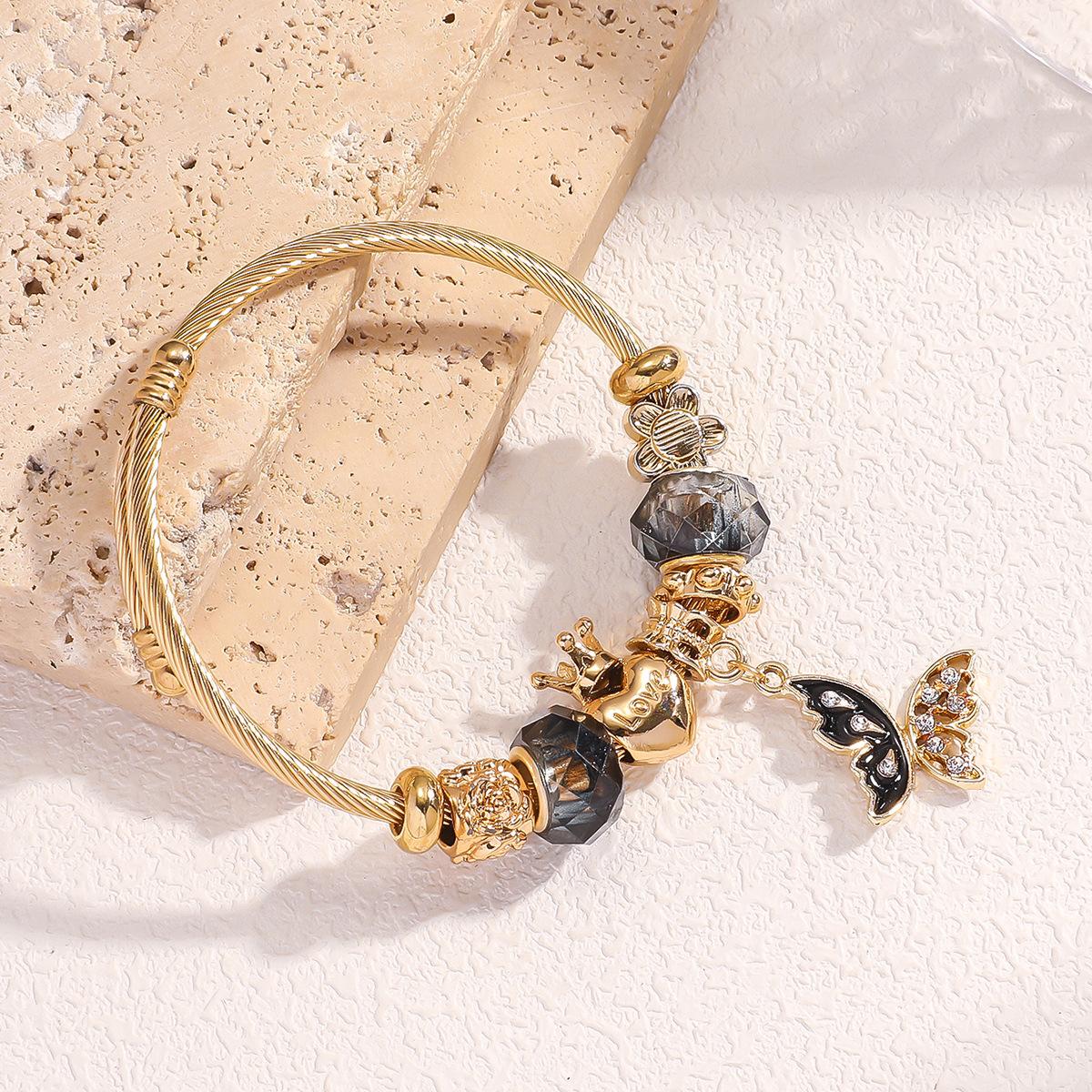 

Женский браслет-манжета с кристальными бусинами-бабочками, подходящий ко всему one size