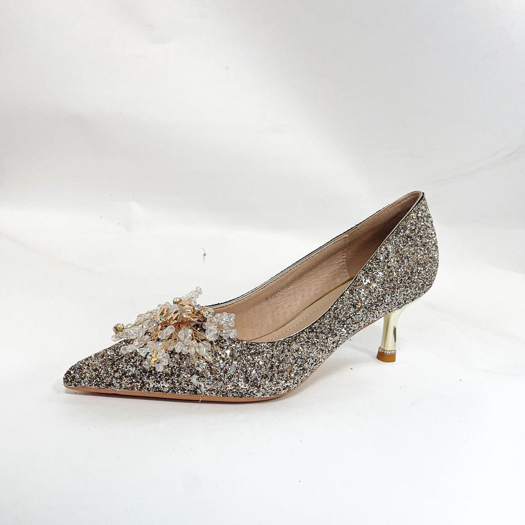 A fashion sequins new noble wedding banquet women's high heels versatile.. CM