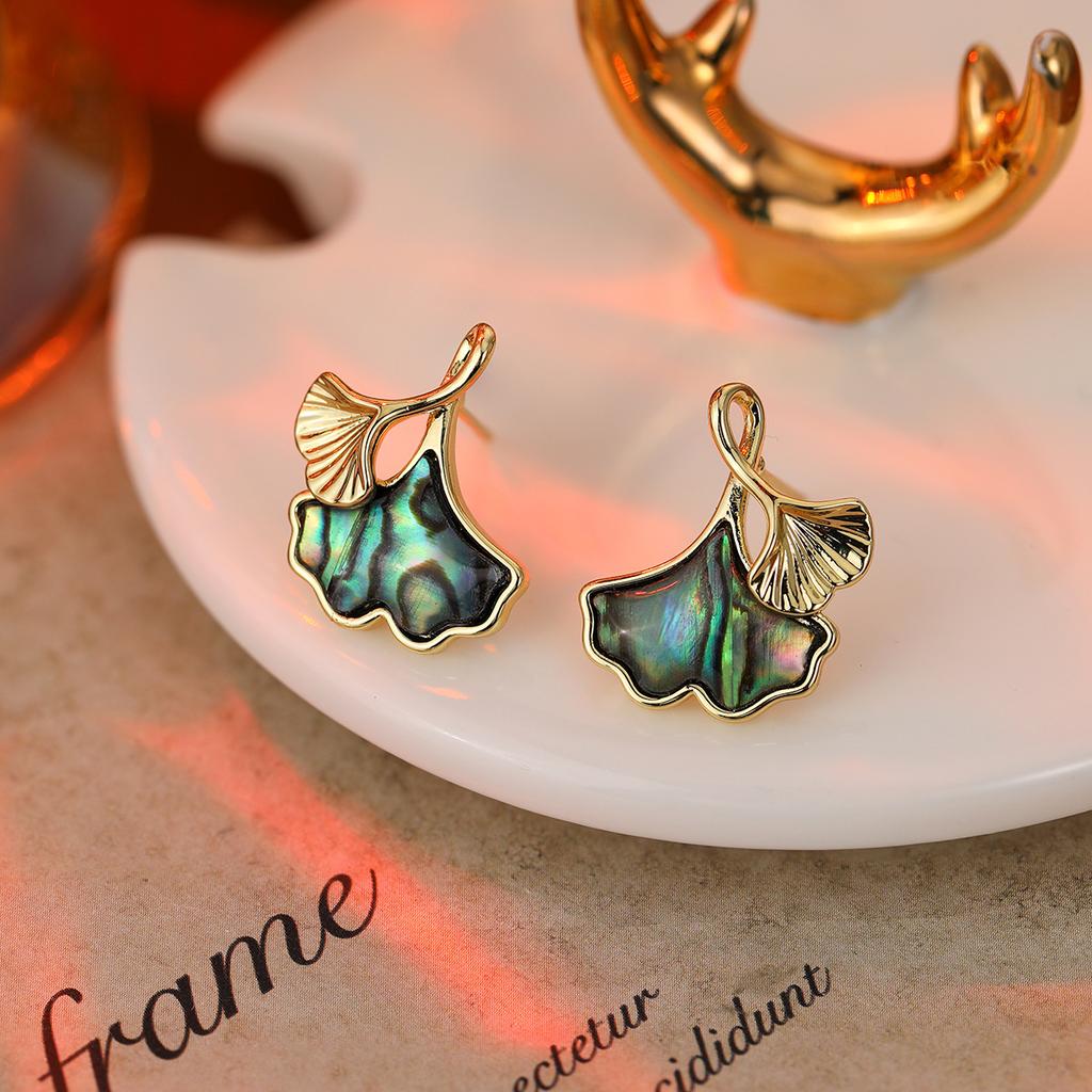 Hochwertiger Luxus Natürliche Muschelohrstecker S925 Silbernadel Ohrringe Leichter Luxus High-End Stil Temperament Ohrringe Frauen