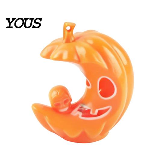 Detailed Ghost Face Decor LED Light-Up Halloween Pumpkin Moon Figurine, Spooky Crescent Skull Decoration Night Light for Home Desktop Shelf