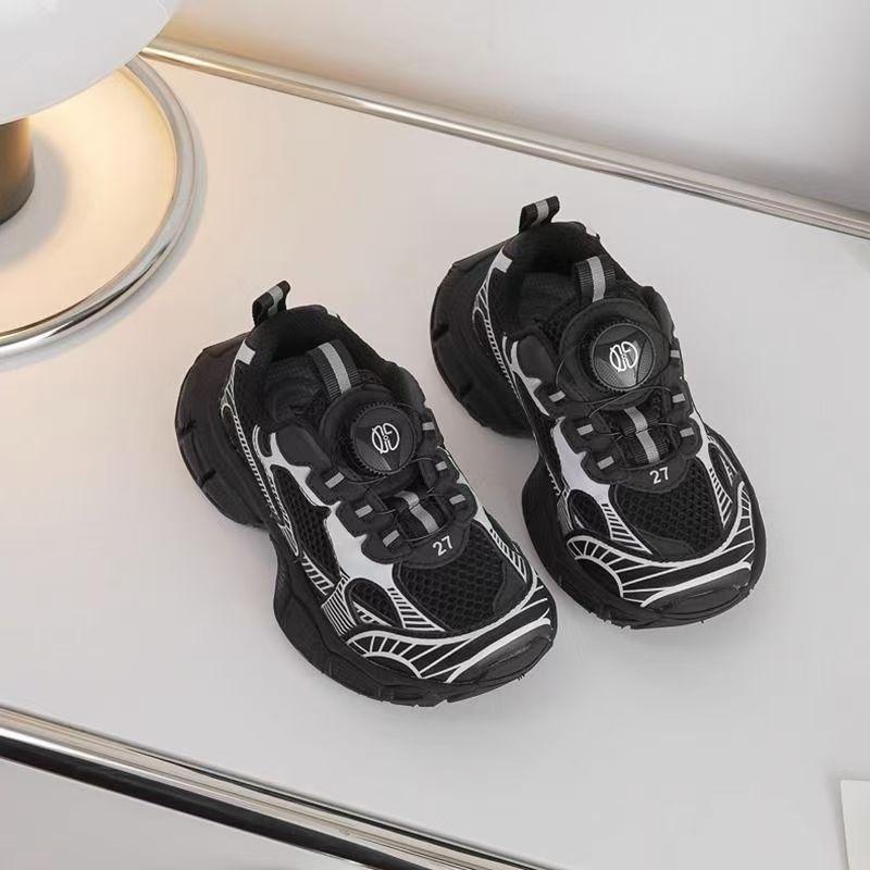 

2025 children s spring new Korean version of rotating buckle boys sports shoes girls running shoes mesh breathable dad shoes 30 чёрный