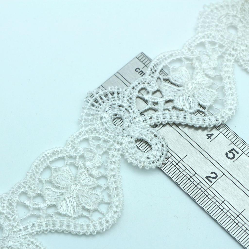 New White Unilateral Water-Soluble Polyester Lace Hollow Embroidery Lace Clothing Laying Material