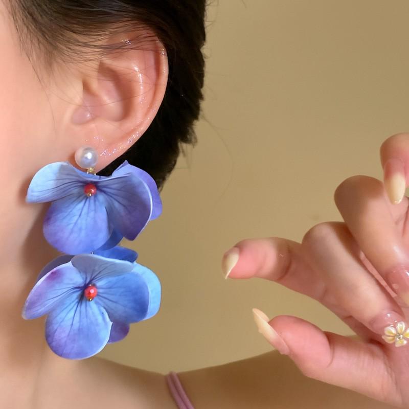 Silberne Nadel Strass Blume Quaste Brautohrringe, Vielseitige Ohrstecker für Damenmode.