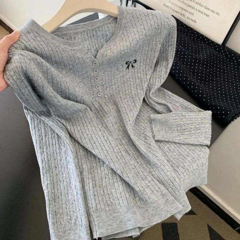 

Bow Gray Embroidered V-neck Long-sleeved Sweater for Women Autumn Thin Sweater Top L сірий колір