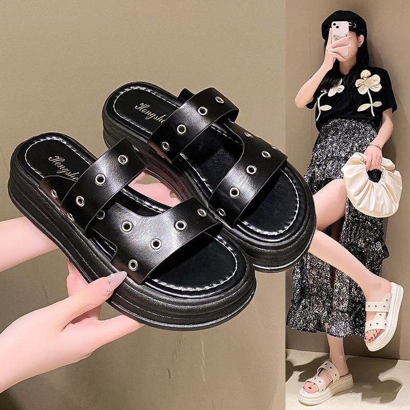 Thick-soled slippers for women to wear summer new fashion one-word beach cool slippers for women large size