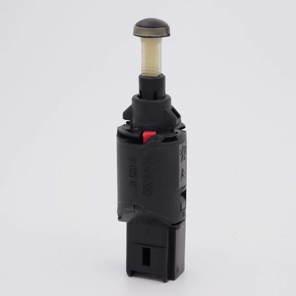 Brake Light Control Switch, 2-pin/4-pin, for Peugeot/Renault (9634667980)