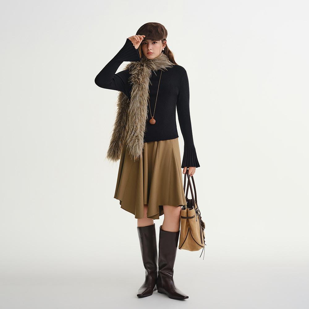 Eiaenlei Ar_Side Slit Knit Top