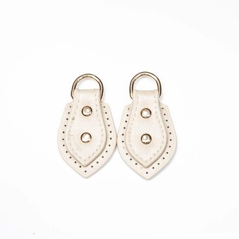 

BAG171-2 Handmade Bag Strap Pendant with Ear Hanging Accessory