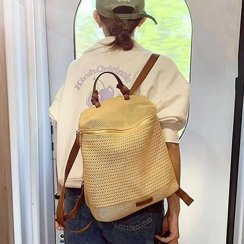 Large-Capacity Travel Straw Backpack Women S Popular Super-Hot Niche Commuter Backpack Women S Schoolbag светло-коричневого