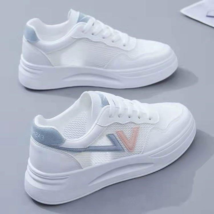 Running shoes breathable annual feet Putian new soft sole spring and summer new sports dad shoes female feeling small size fashion shoes