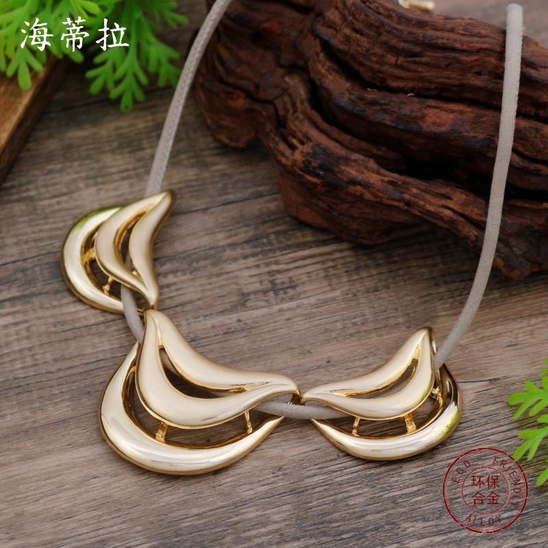 New hollow geometric line leather rope necklace women's creative high-end brushed geometric line neck chain