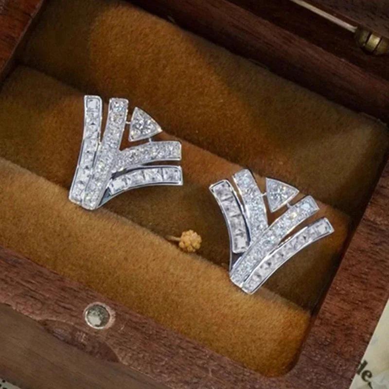 

2026 Personality Geometric Stud Earrings Full Bling Cubic Zirconia Luxury Crystal for Women New Trendy Zircon