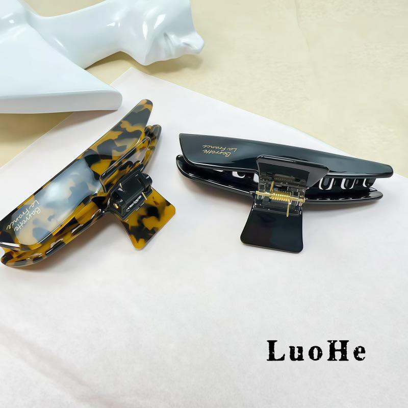 Luohe Korean-Style Tortoiseshell Acetate Shark Hair Clips - Large Curved Claw Clips for Women