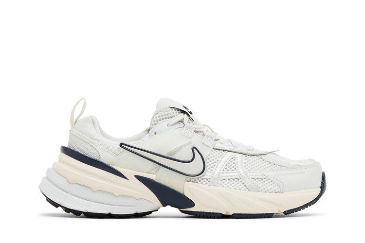 Nike V2K Run Platinum Tint (Women's) Sneakers