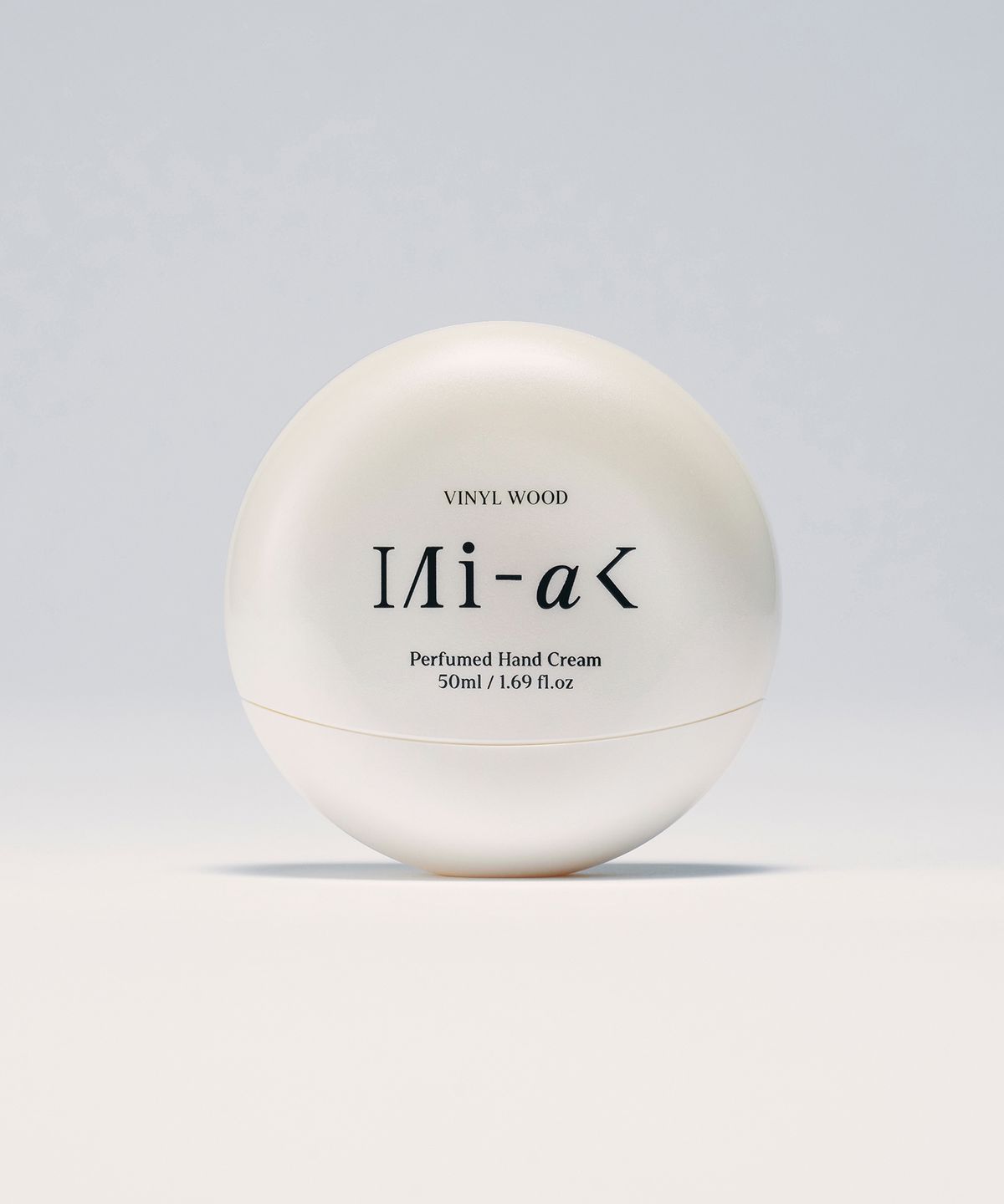 Vinyl Wood Perfumed Hand Cream 50ml