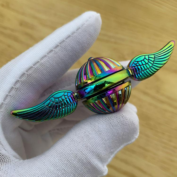 Golden Snitch Spiral Decompression Toy: Mechanical Finger Spinner with Angel Wings