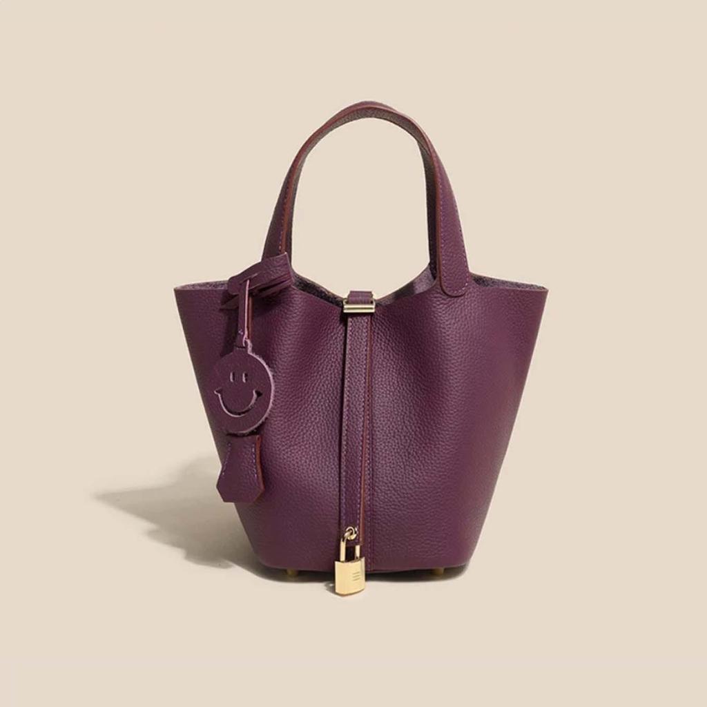 2025 Trending Women's Genuine Leather Cowhide Bucket Bag: Versatile, Top Layer Vegetable Tanned Handbag