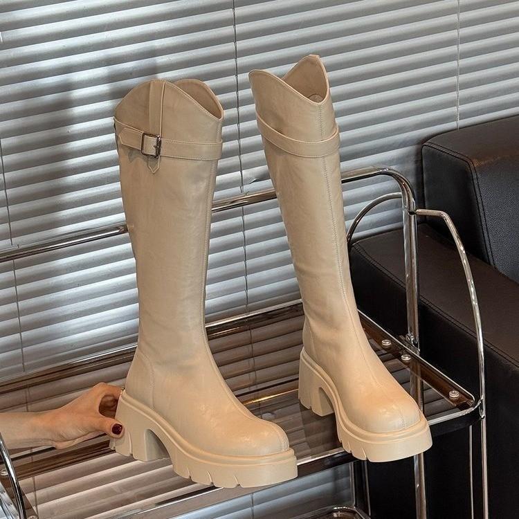 Autumn and winter new small long boots but knee thick soles to increase height women's fashion boots do not drop the knight boots