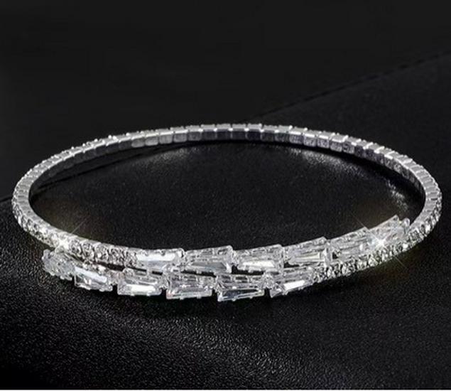 Zircon Bow Open Bangle: Stylish and Versatile Bracelet for Women