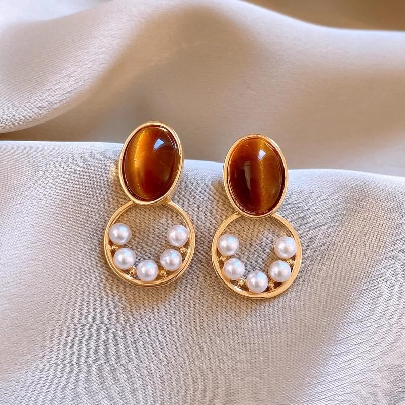 Silver Needle Maillard Four-leaf Clover Stud Earrings Hong Kong Style Retro Temperament Commuter Earrings