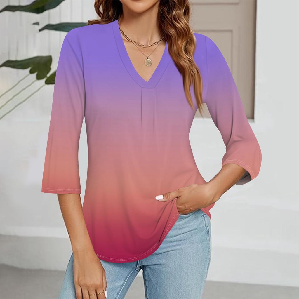 Dámský top s tříčtvrtečním rukávem, výstřihem do V a gradientním potiskem