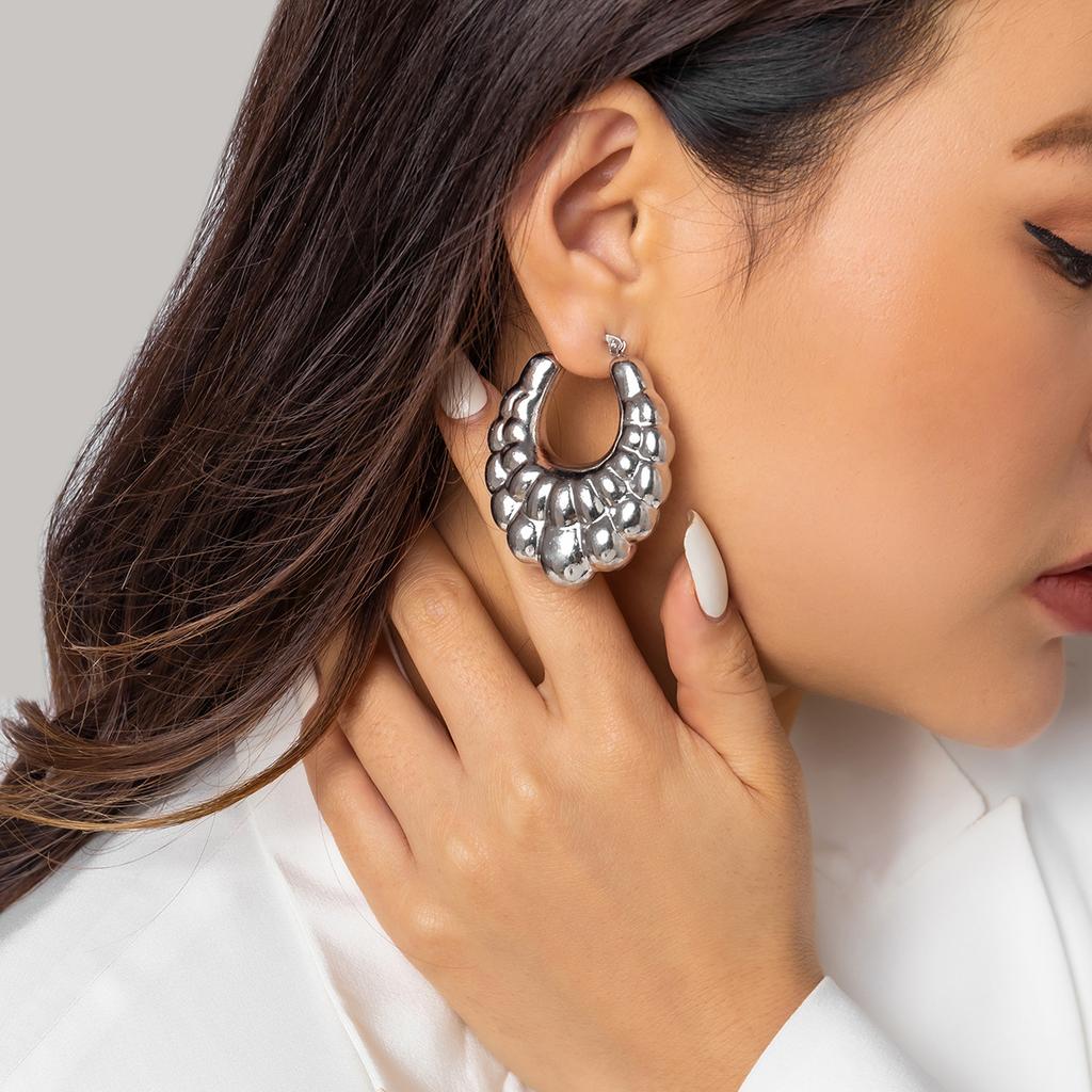 Accessories, exaggerated punk water drop earrings, personalized niche earrings, hip hop fashion party studs.