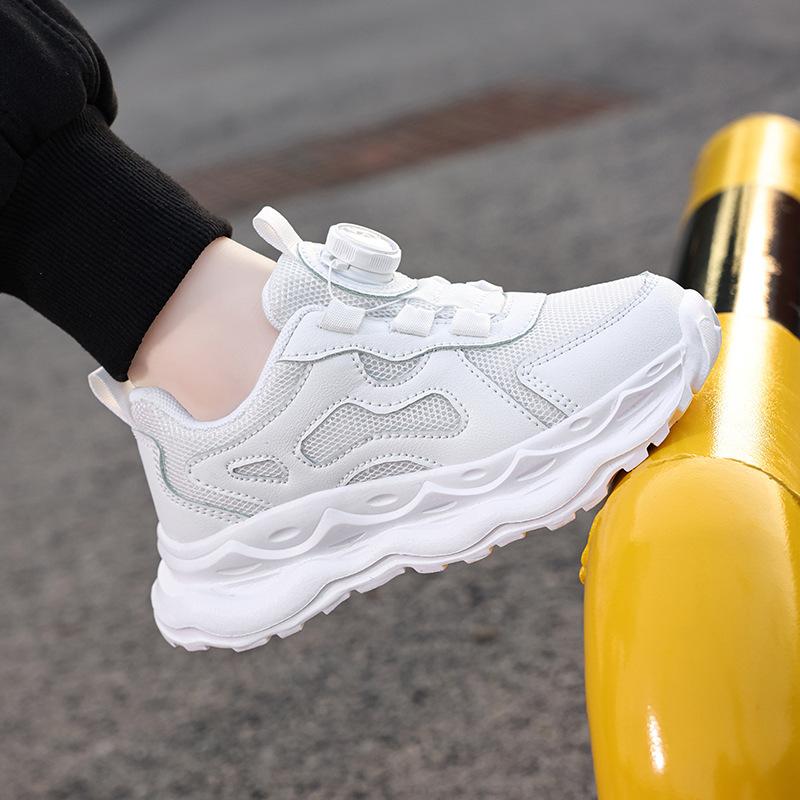 Boys' new mesh medium and older children's light casual sports shoes Girls' rotating buckle casual school casual shoes