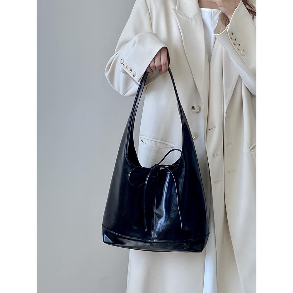 IELGY Female Bag Korean Version Bow Large Capacity Tote Bag Portable Shoulder Bag