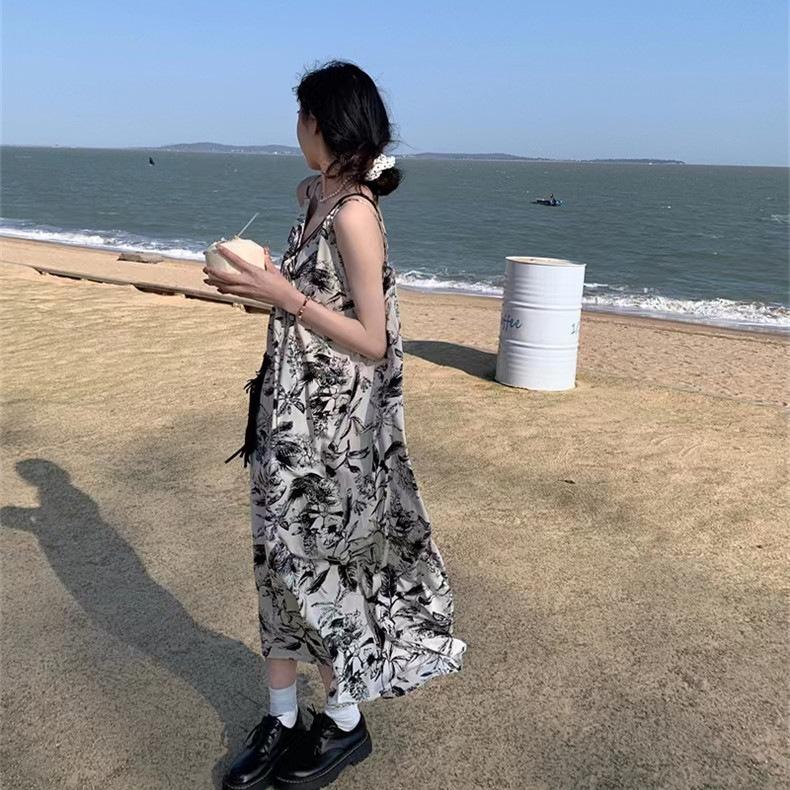 Holiday wind suspender floral dress coffee break French Thai long dress women's summer Sanya travel seaside wear