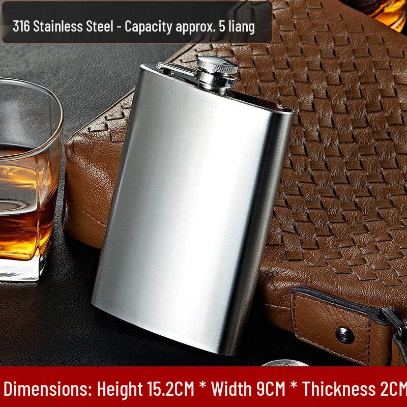 Portable 304 Stainless Steel Russian Style Mini Hip Flask