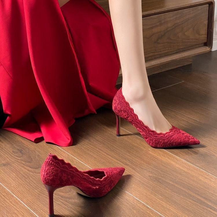 2025 autumn new classical elegance temperament red high heels wedding shoes show he lace mesh pointed heel