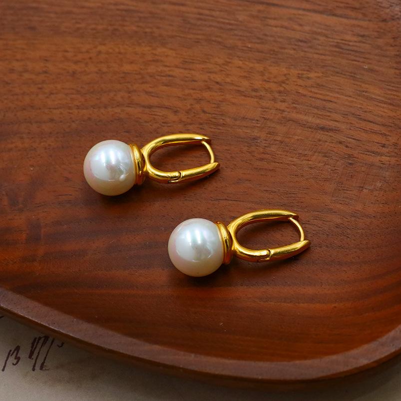 Literary And Retro Color-Preserving U-Shaped Pearl Earrings, Ear Buckles, Fashionable Temperament, Design Sense, Light Luxury Earrings For Girls