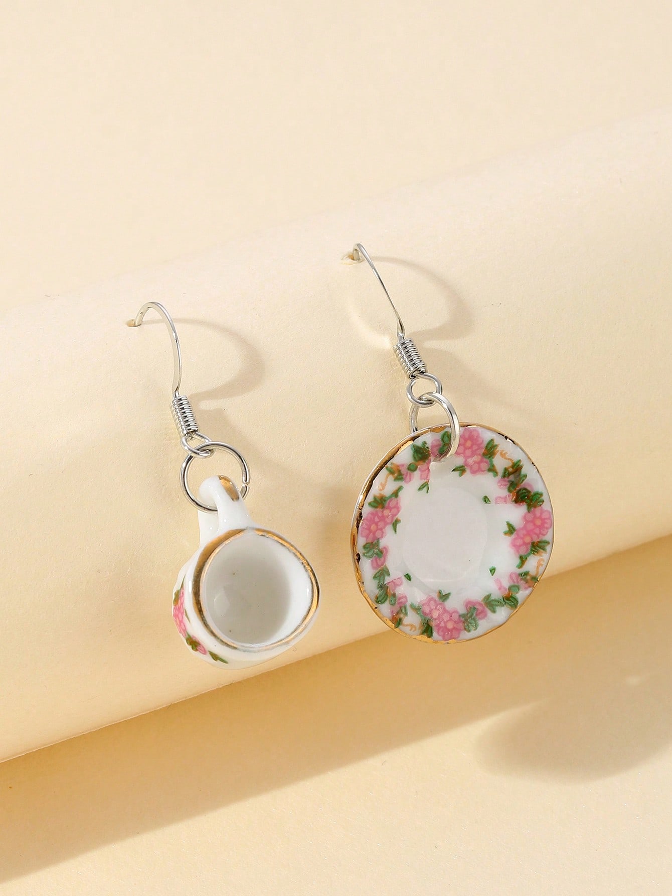 

Модные серьги-подвески для женщин розовый