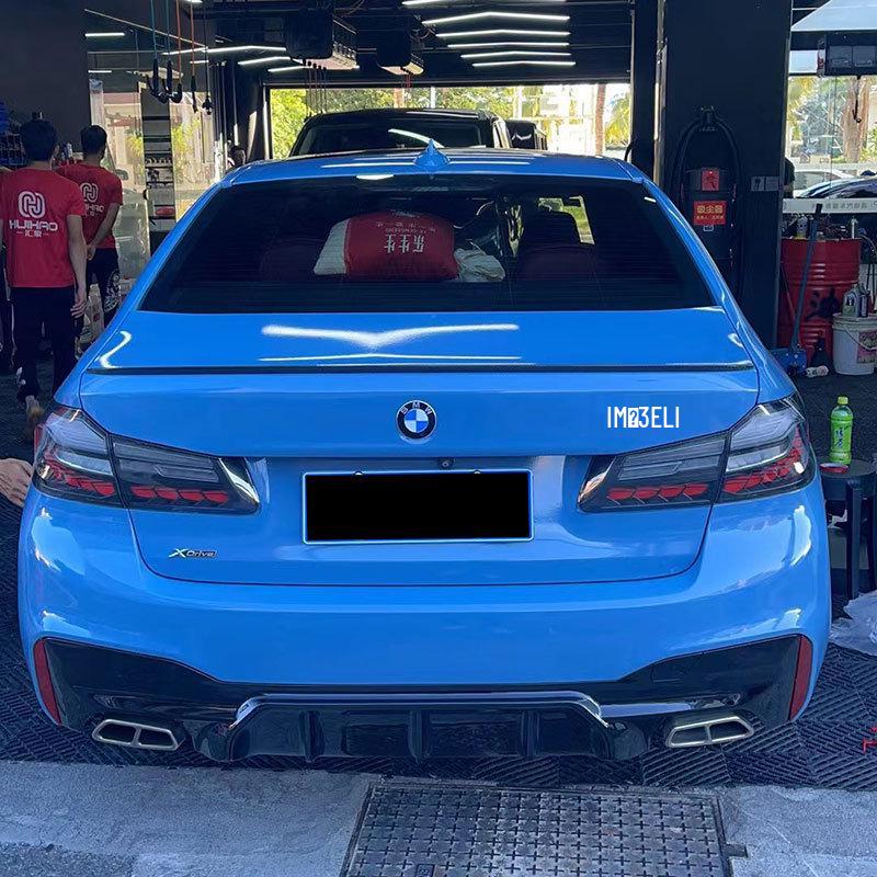 BMW 5 Series G30/G38 M Sport Gloss Black M5 Rear Lip Diffuser.