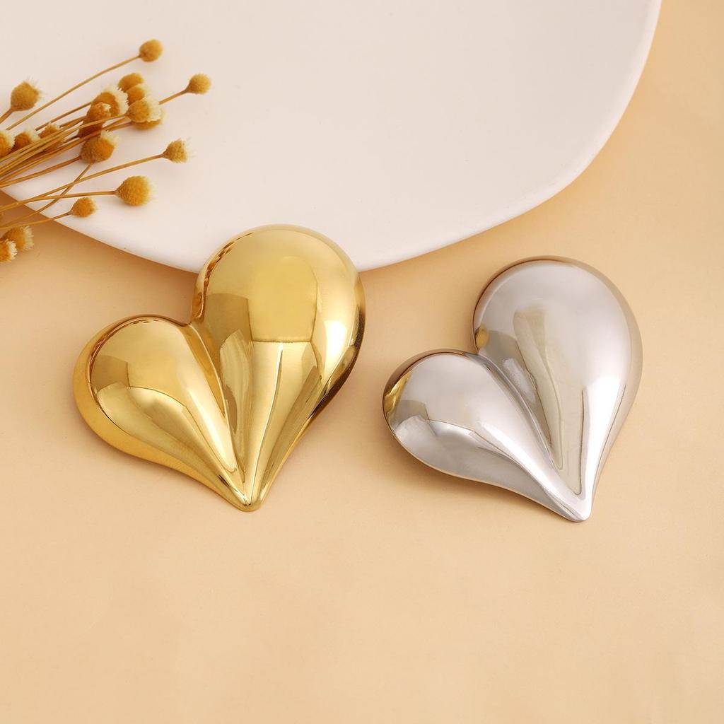Asymmetrical Glossy Heart Brooch - Unique European-American Suit Pin Decoration