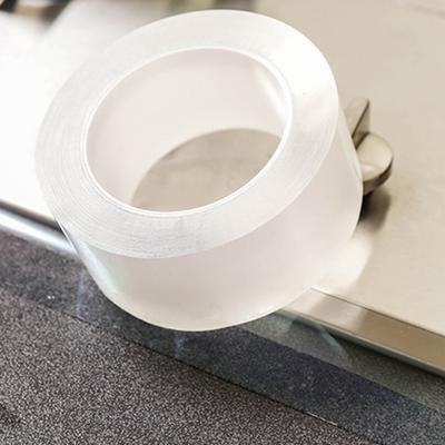 Adhesivo de sellado de pared PET resistente a la temperatura, cinta adhesiva impermeable reutilizable sin rastro para baño, 300cm