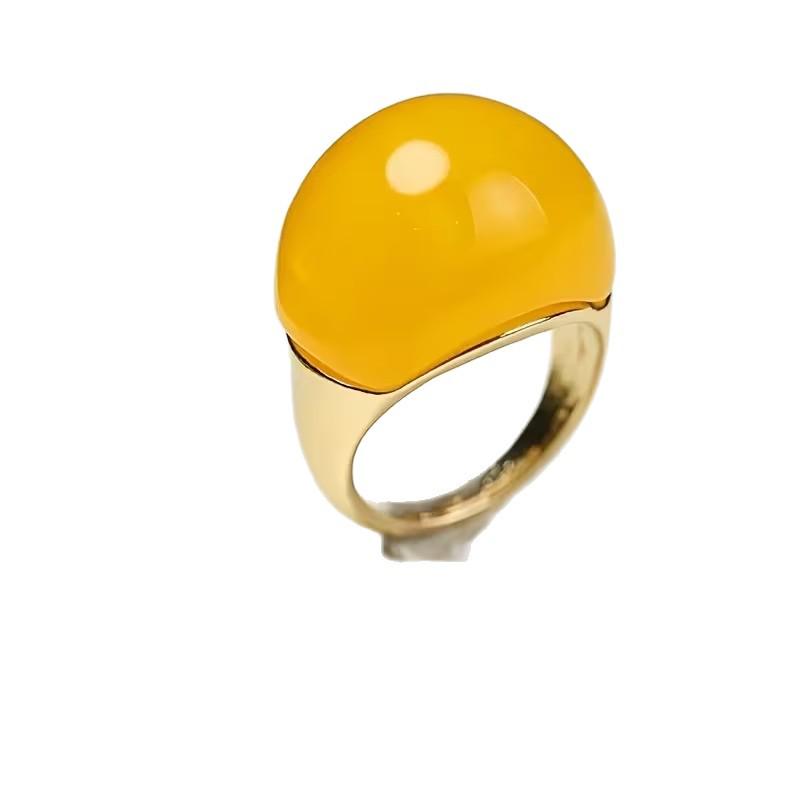 European-American Fashion Copper Ring with Yellow Beeswax and Unique Design