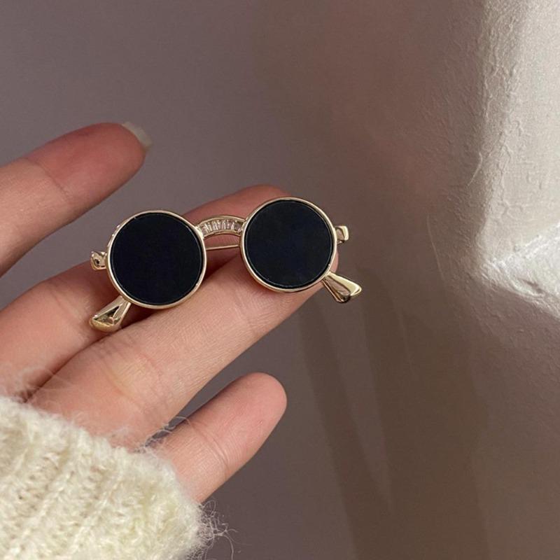 1Pc  Mini Sunglasses Brooches Vintage Metal Glasses Shaped Pins Women Men Party Clothing Accessories