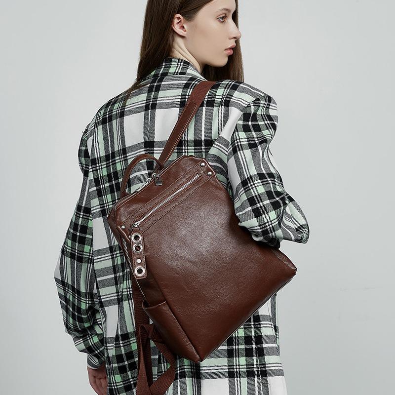 First Layer Vegetable Tanned Cowhide Backpack, New Large-capacity Travel Lightweight Niche Leather Women's Bag Business Trip Backpack