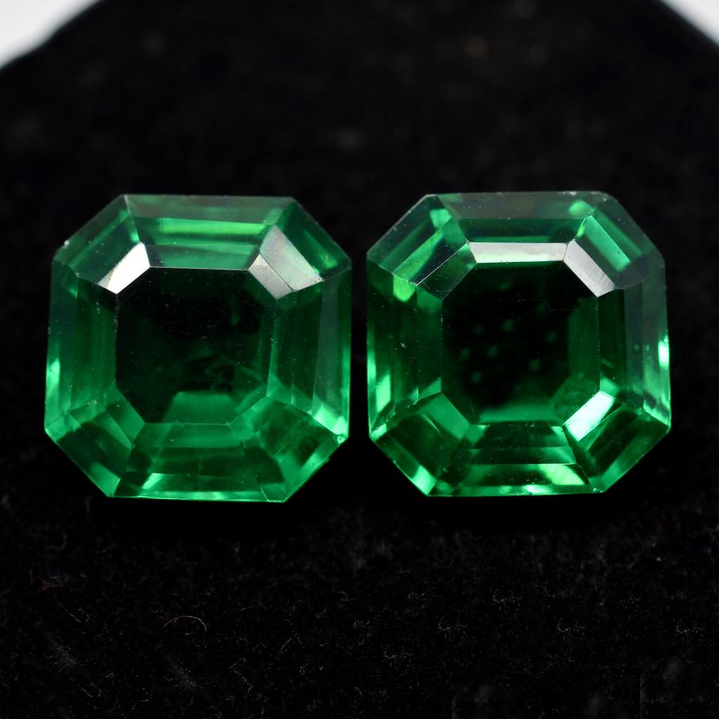 NATURAL Tsavorite Garnet Green SQUARE Cut 18.46 Ct   Loose Gemstone Pair