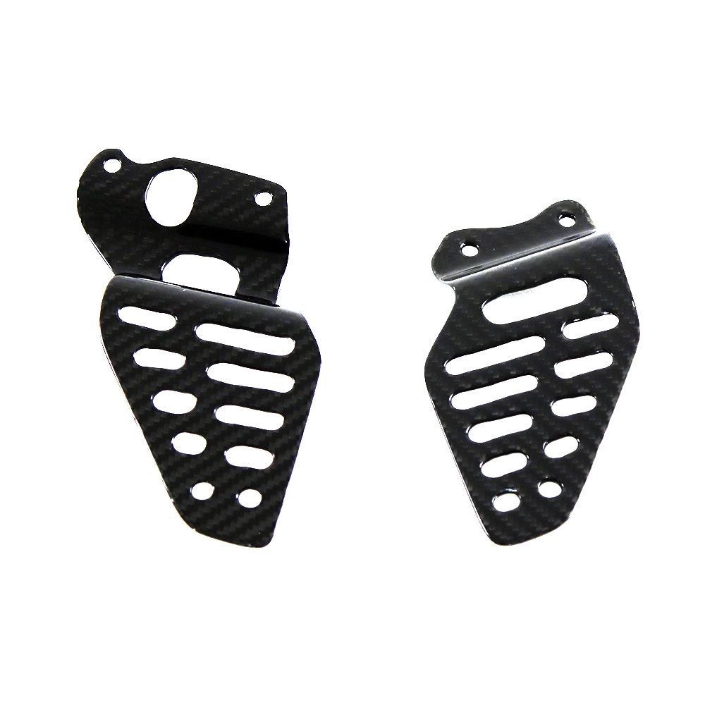 Yamaha R6 Carbon Fiber Mod Kit: Fuel Tank Cap & Rear Fender (2017+)