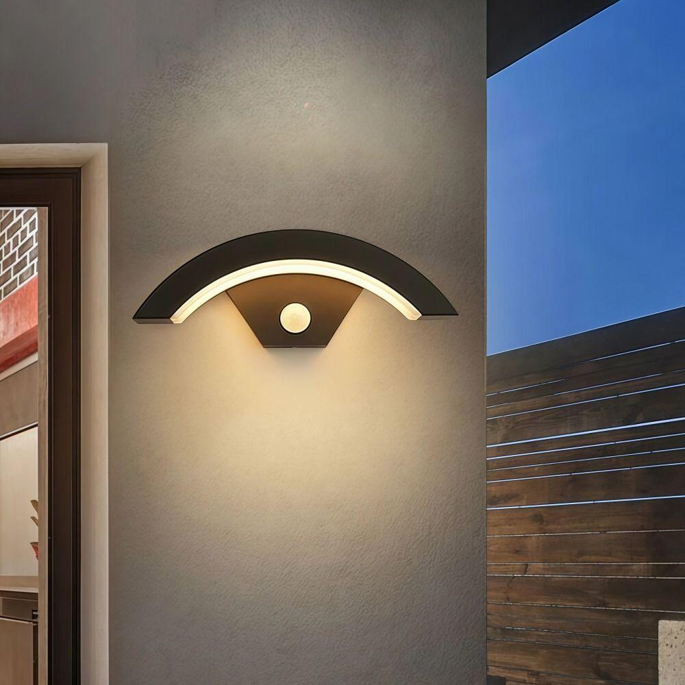 Waterproof Outdoor Curved LED Wall Light Moon-Shaped With Motion Sensor PIR Motion Sensor Lamp Entrance Lighting