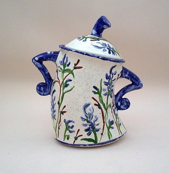 Sklenice plné postoje ozdoba s osobností, modro-bílý parodický hrnek