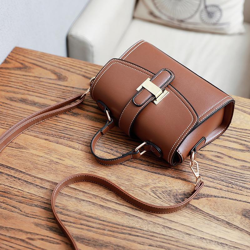 New Women's Shoulder Bag Handbag Fashion Retro Forest Style Crossbody Small Bag Factory Direct Sale