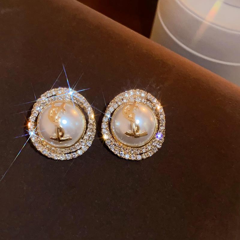 Silver Needle Luxury Zircon Flower & Butterfly Pearl Earrings - High-End French Retro Autumn/Winter Style