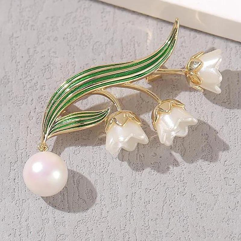 

1-piece Fresh and Elegant Flower Imitation Pearl Brooch, Suitable for Women s Banquet Party Accessories and Gifts