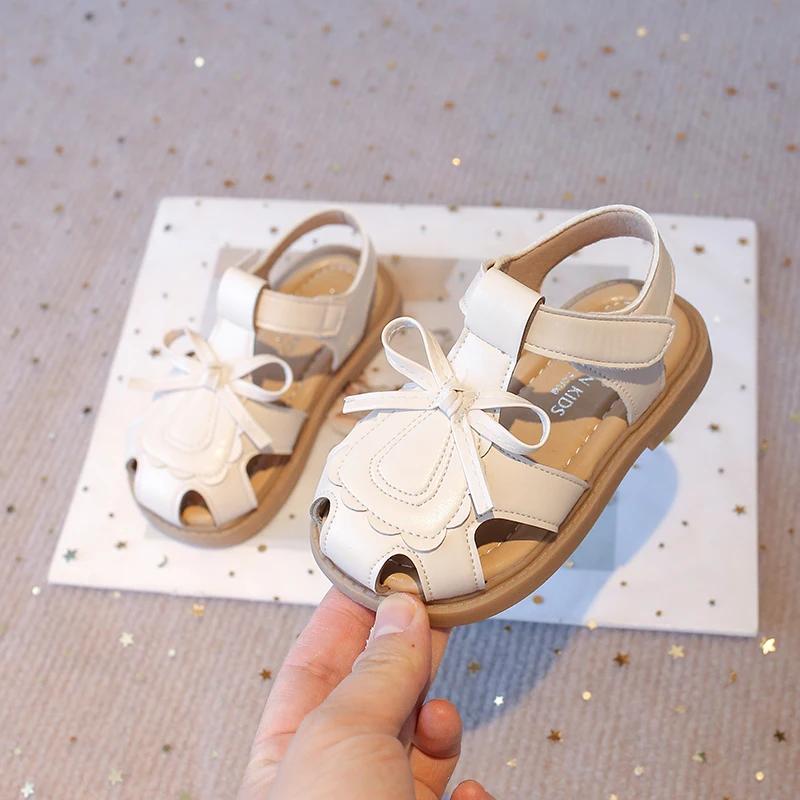 Classic Girls Sandals Kids Beach Shoes Anti-kick Cut-outs Breathable 2025 Summer Brand New Children Sandals T-strap Cute Bowtie