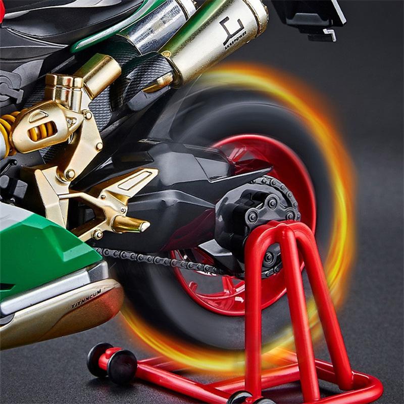 1/9 Ducati 1199 Panigale Alloy Sports Motorcycle Model Diecast Track Racing Motorcycle Model with Spray Sound Light Kids Toys