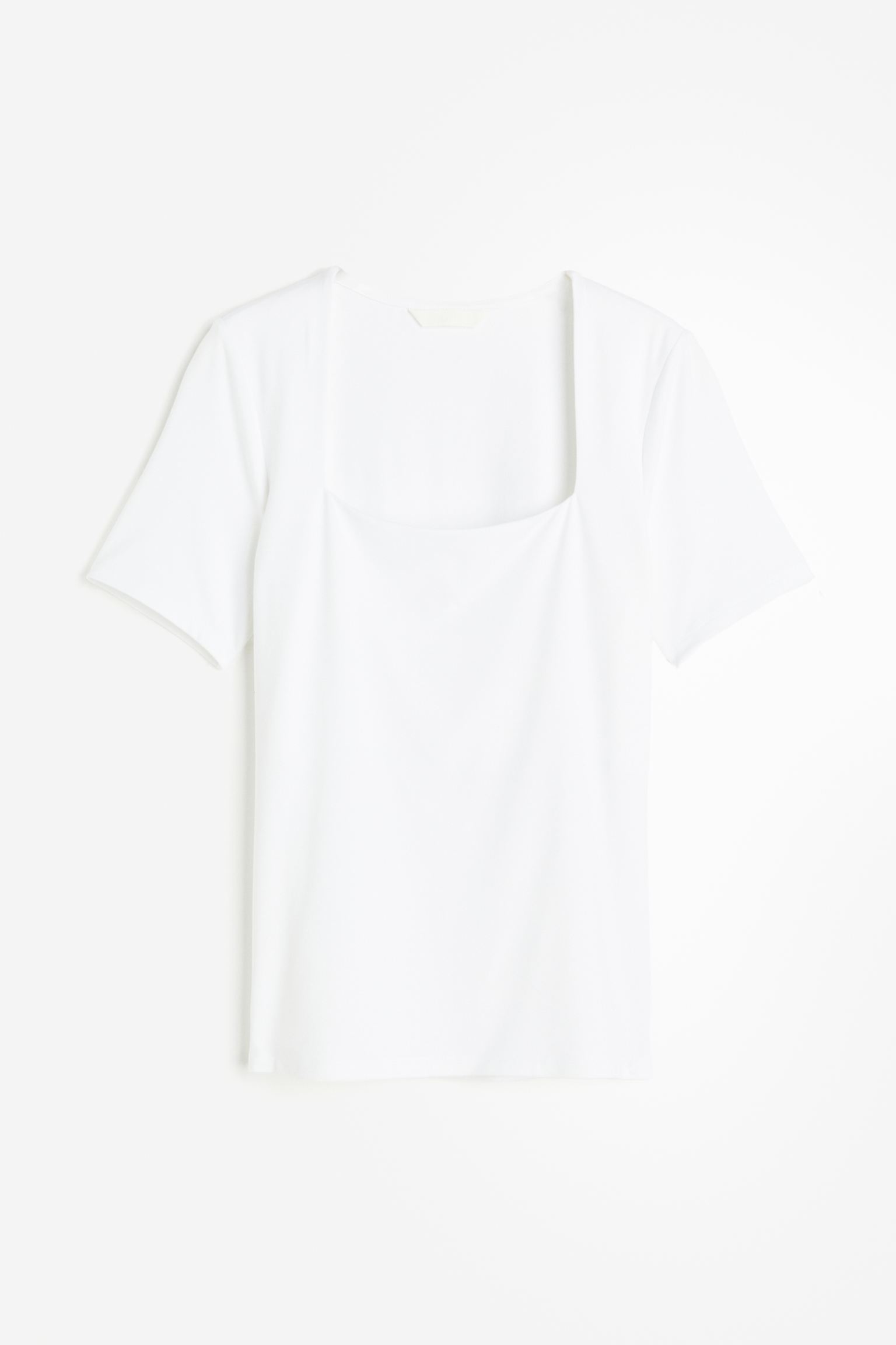 

Топ с квадратным вырезом